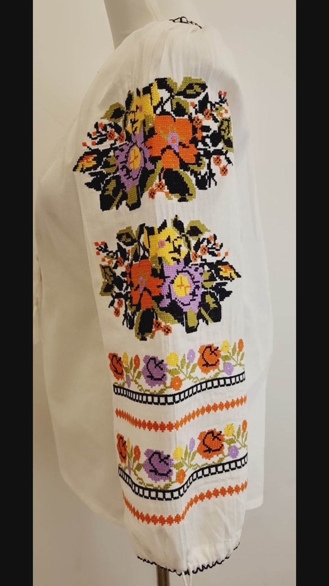 Blouse Traditionnel Roumaine avec Motifs floral pour femme